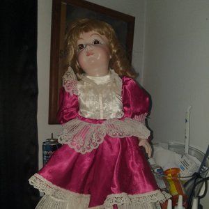 Lil miss haunted gal